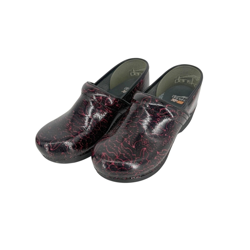 Dansko XP 2.0 Clogs Womens 40 9.5-10 Black Red Floral Patent Leather Nurse Shoes